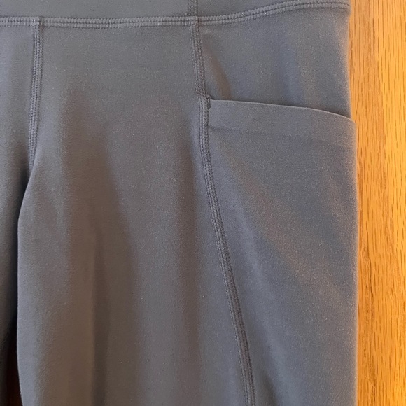 Athleta Gray Leggings. Size XS - Picture 4 of 9
